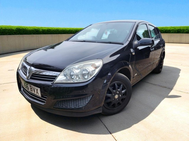 VAUXHALL ASTRA 1.8i 16v Life 5dr