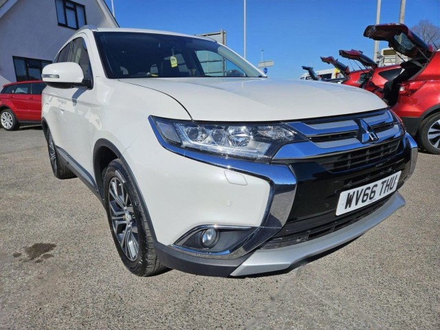 MITSUBISHI OUTLANDER