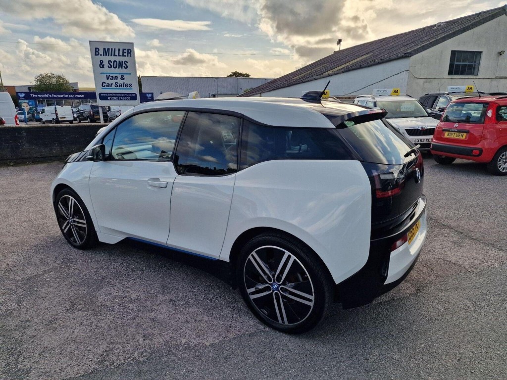 BMW I3