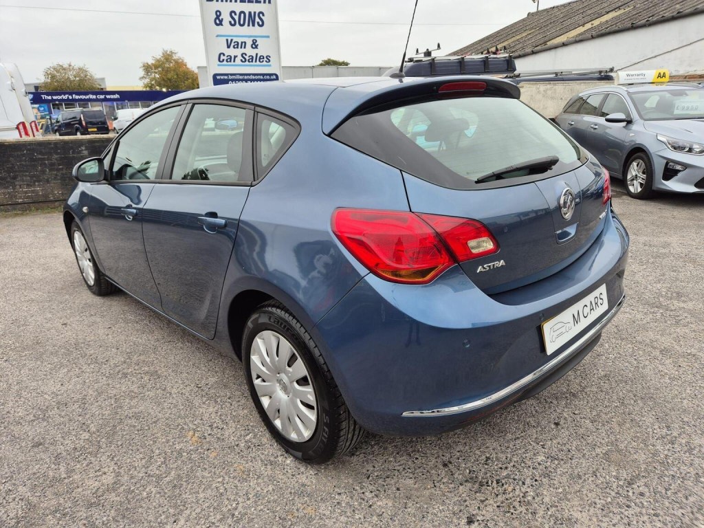 VAUXHALL ASTRA