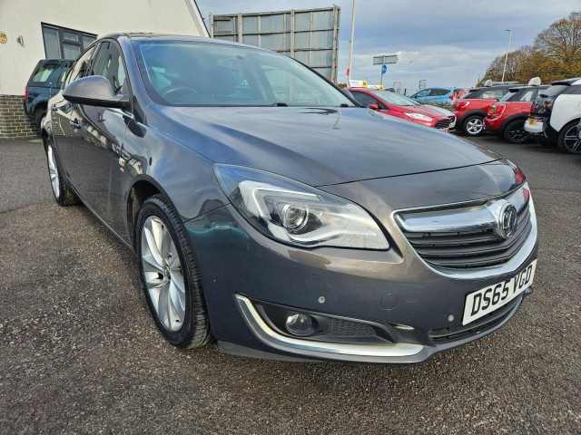 VAUXHALL INSIGNIA