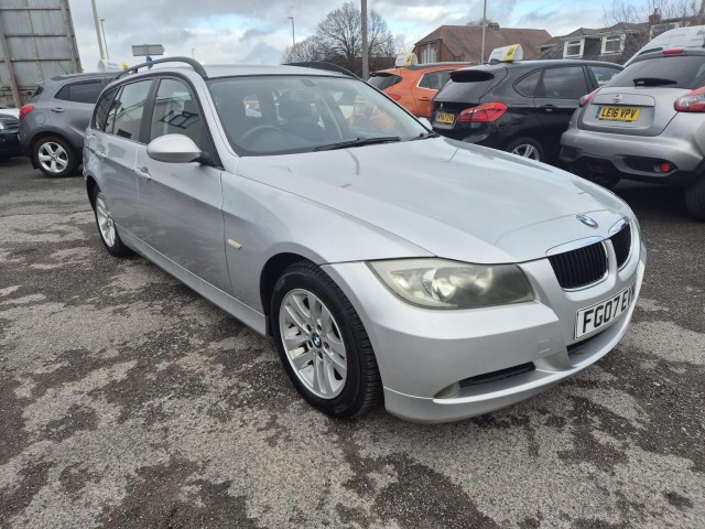 BMW 3 SERIES