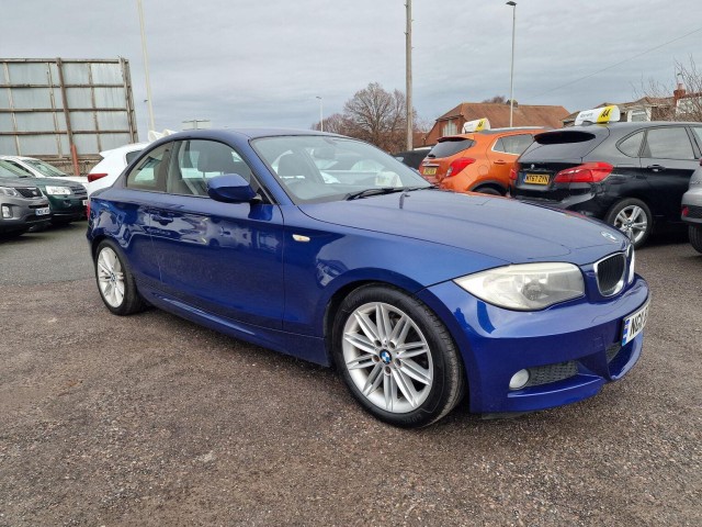 BMW 1 SERIES