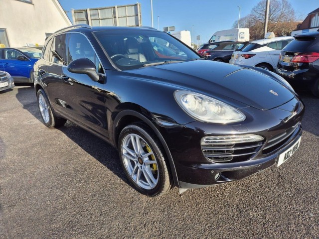 PORSCHE CAYENNE