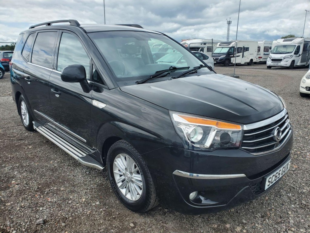 SSANGYONG TURISMO 2.2 D EX