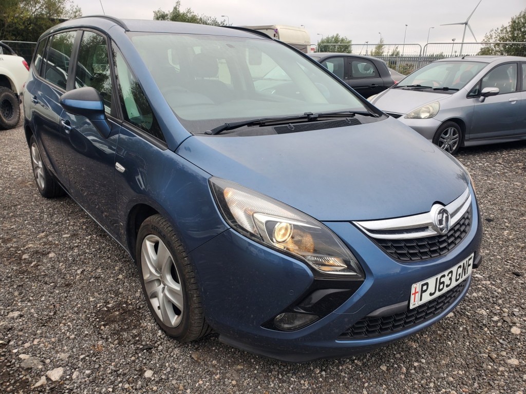 VAUXHALL ZAFIRA TOURER 2.0 CDTi Exclusiv