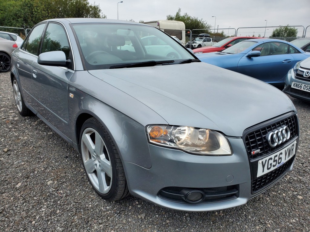 AUDI A4 2.0 TDI S line