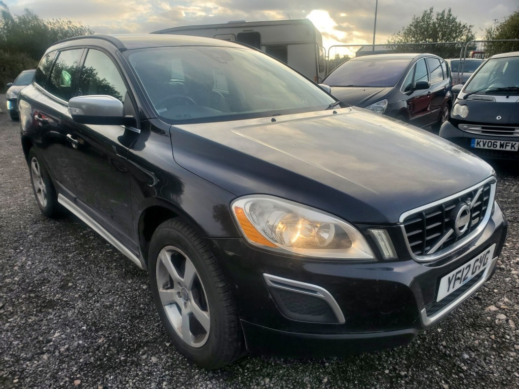 VOLVO XC60 2.0 D3 DRIVe R-Design