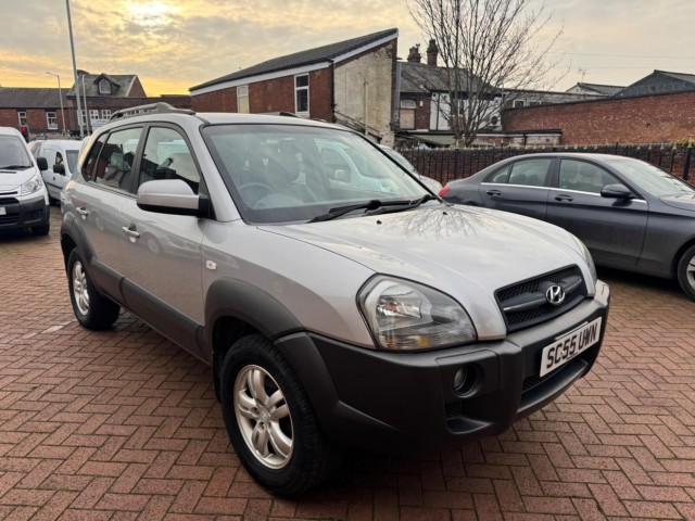 HYUNDAI TUCSON 2.0 16v CDX 5dr