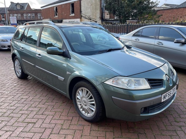 RENAULT MEGANE 1.9 dCi FAP Privilege 5dr