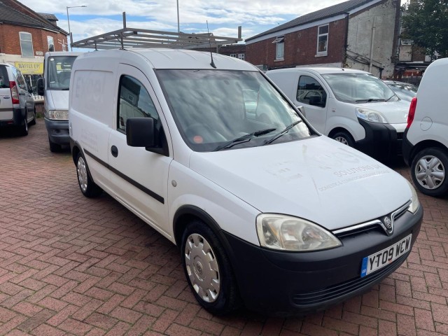 VAUXHALL COMBO 1.7 CDTi 1700 16v 3dr