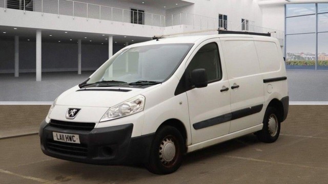 PEUGEOT EXPERT 1.6 HDi L1 H1 4dr