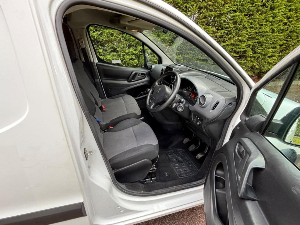 PEUGEOT PARTNER