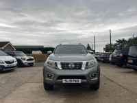 NISSAN NAVARA