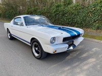 FORD MUSTANG