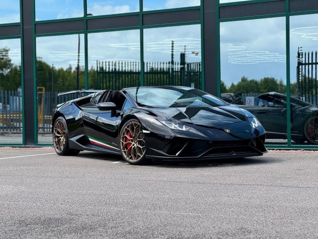 LAMBORGHINI