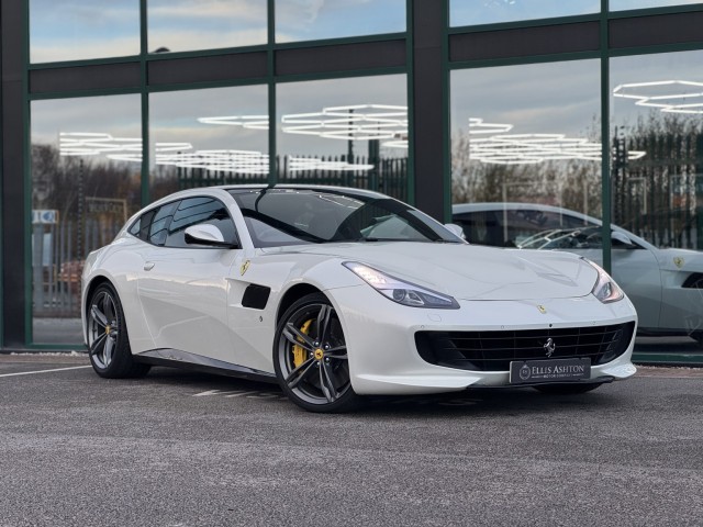 FERRARI GTC4LUSSO