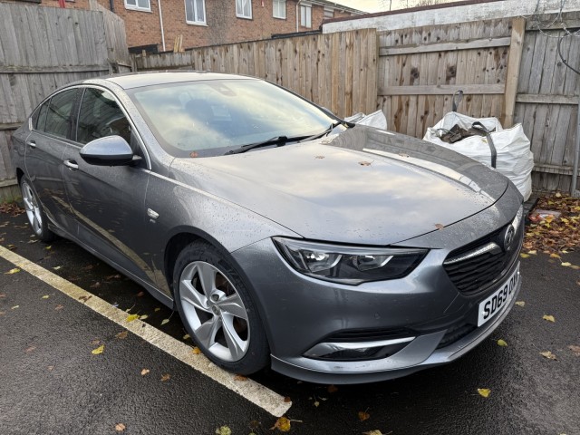 VAUXHALL INSIGNIA