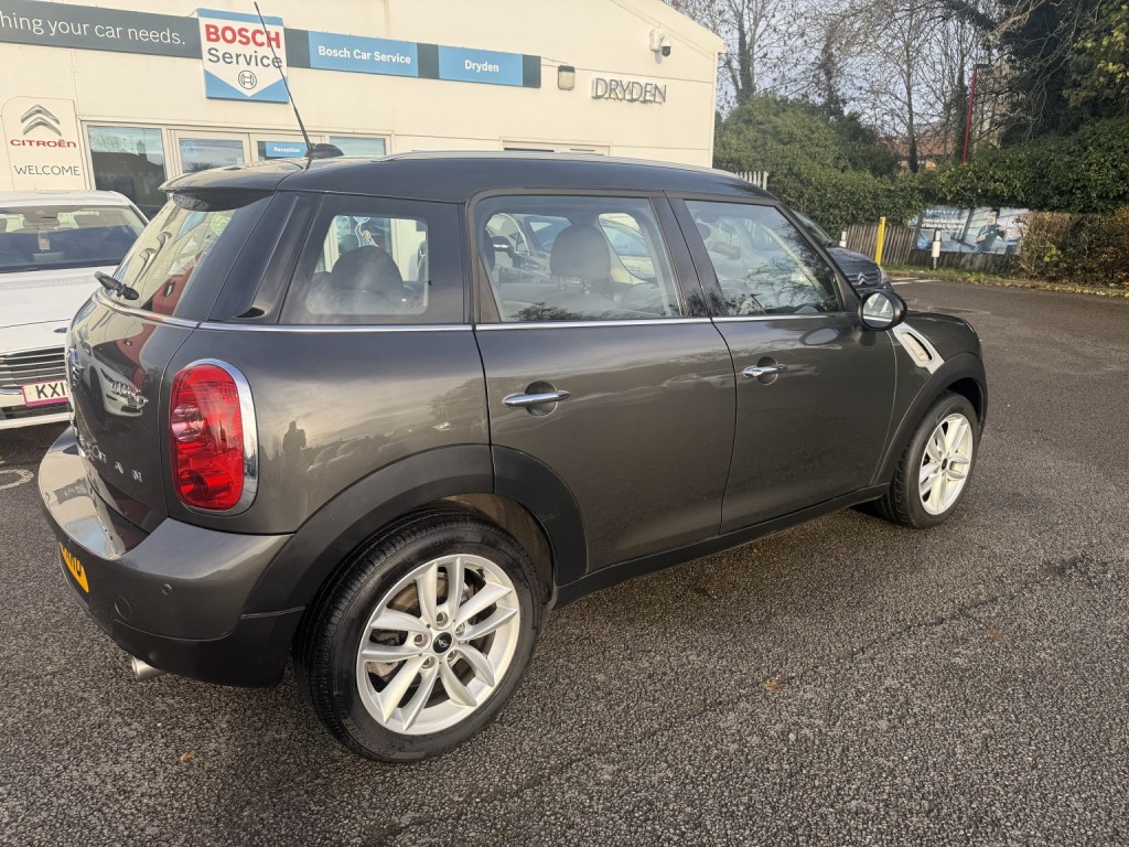 MINI COUNTRYMAN
