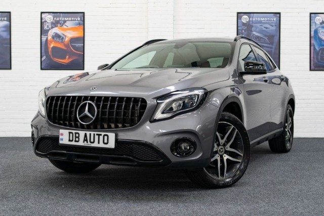 MERCEDES-BENZ GLA CLASS 1.6 GLA180 Urban Edition