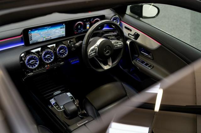 MERCEDES-BENZ CLA 1.3 CLA180 AMG Line