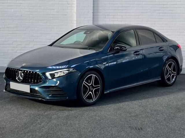 MERCEDES-BENZ A CLASS 1.3 A180 AMG Line Edition