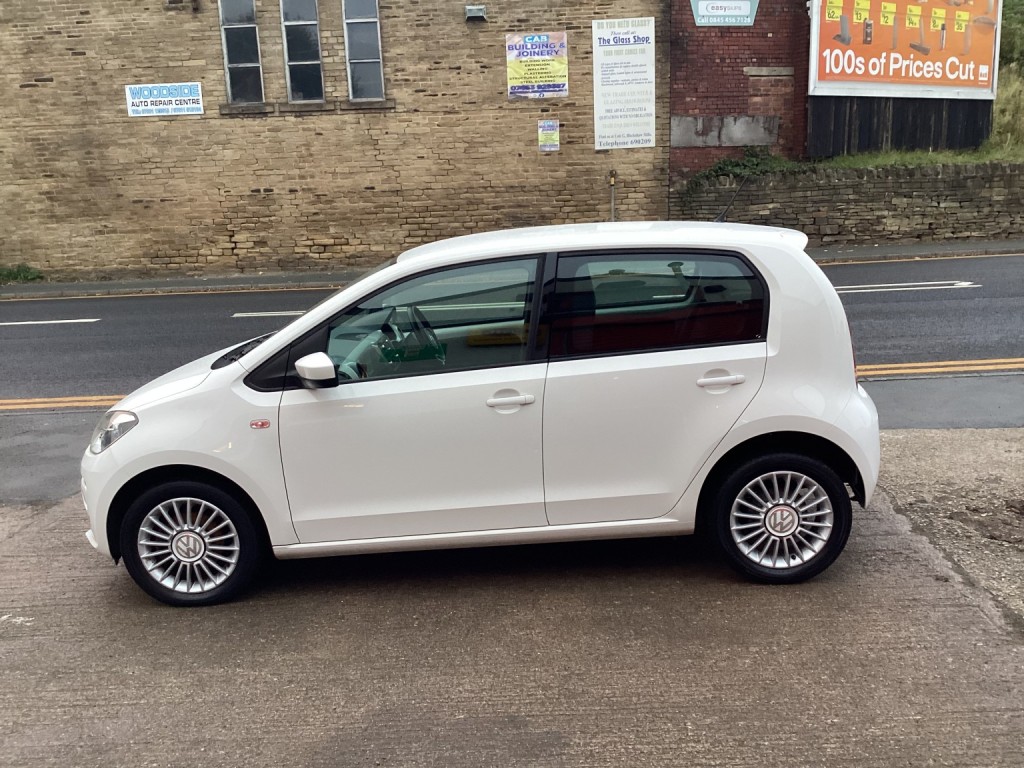 VOLKSWAGEN UP