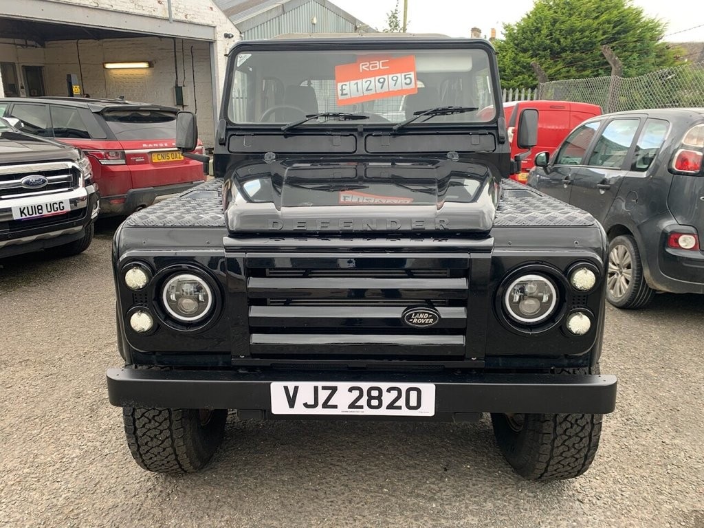 LAND ROVER DEFENDER 110