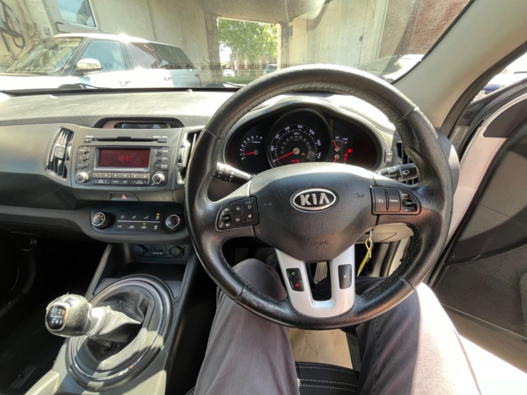 KIA SPORTAGE