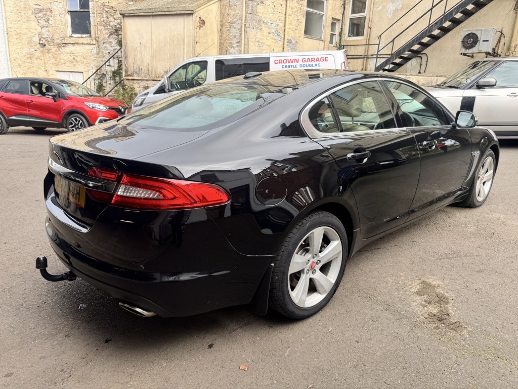 JAGUAR XF