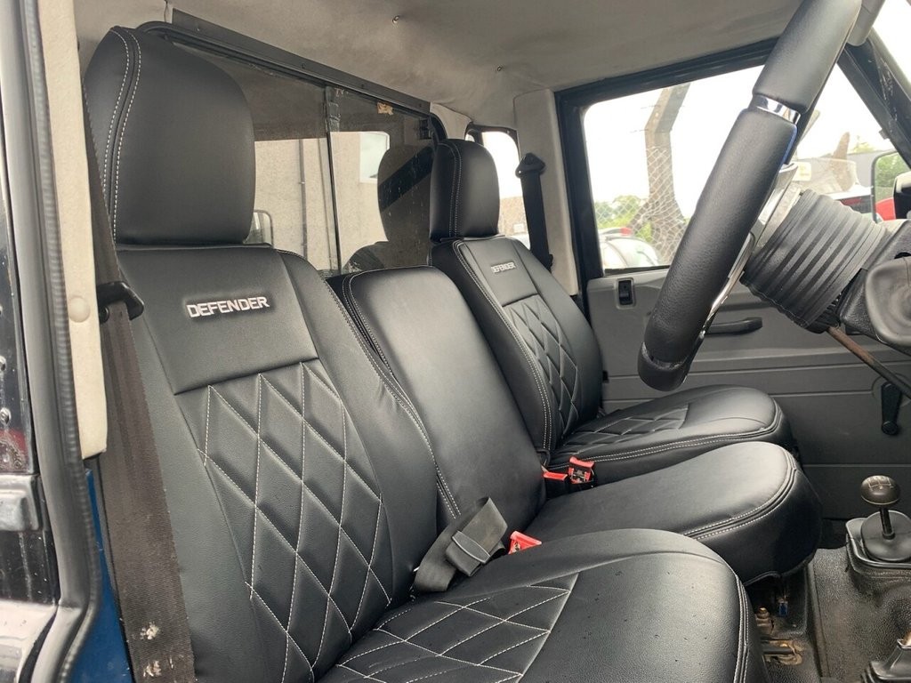 LAND ROVER DEFENDER 110