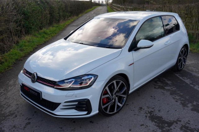 VOLKSWAGEN GOLF 2.0 TSI GTI Performance Euro 6 (s/s) 3dr