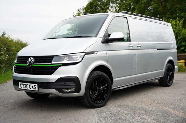 VOLKSWAGEN TRANSPORTER 2.0 TDI T32 Highline DSG FWD LWB High Roof Euro 6 (s/s) 5dr