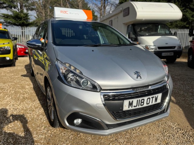PEUGEOT 208 2018 (18) - 1.2 PureTech 82 Allure 5dr