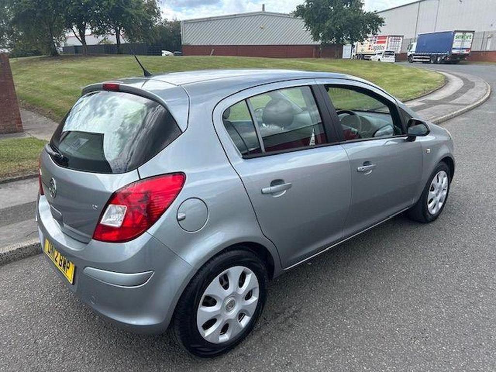 VAUXHALL CORSA