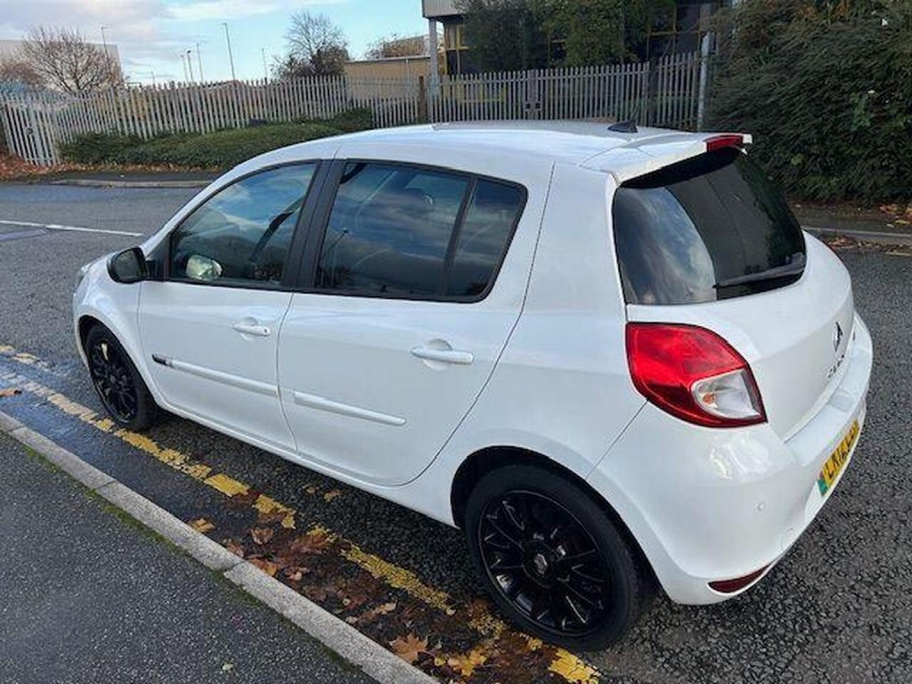 RENAULT CLIO