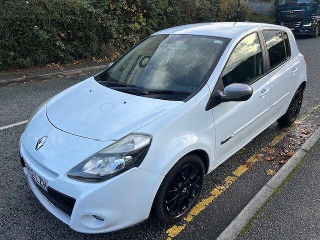 RENAULT CLIO