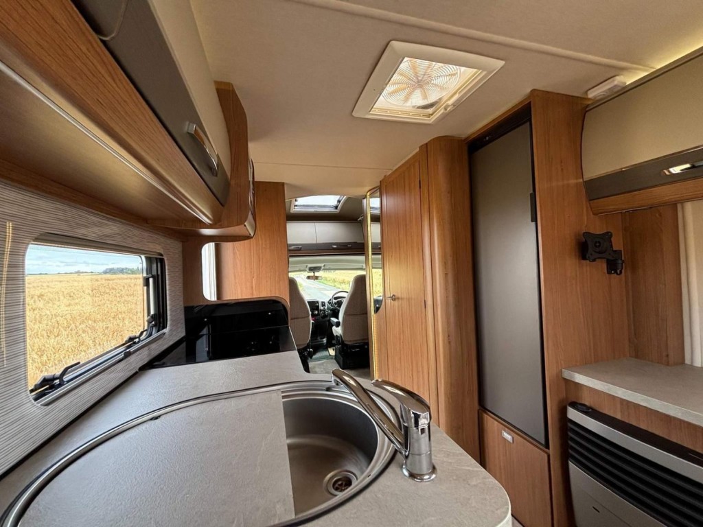 AUTO-TRAIL APACHE 634
