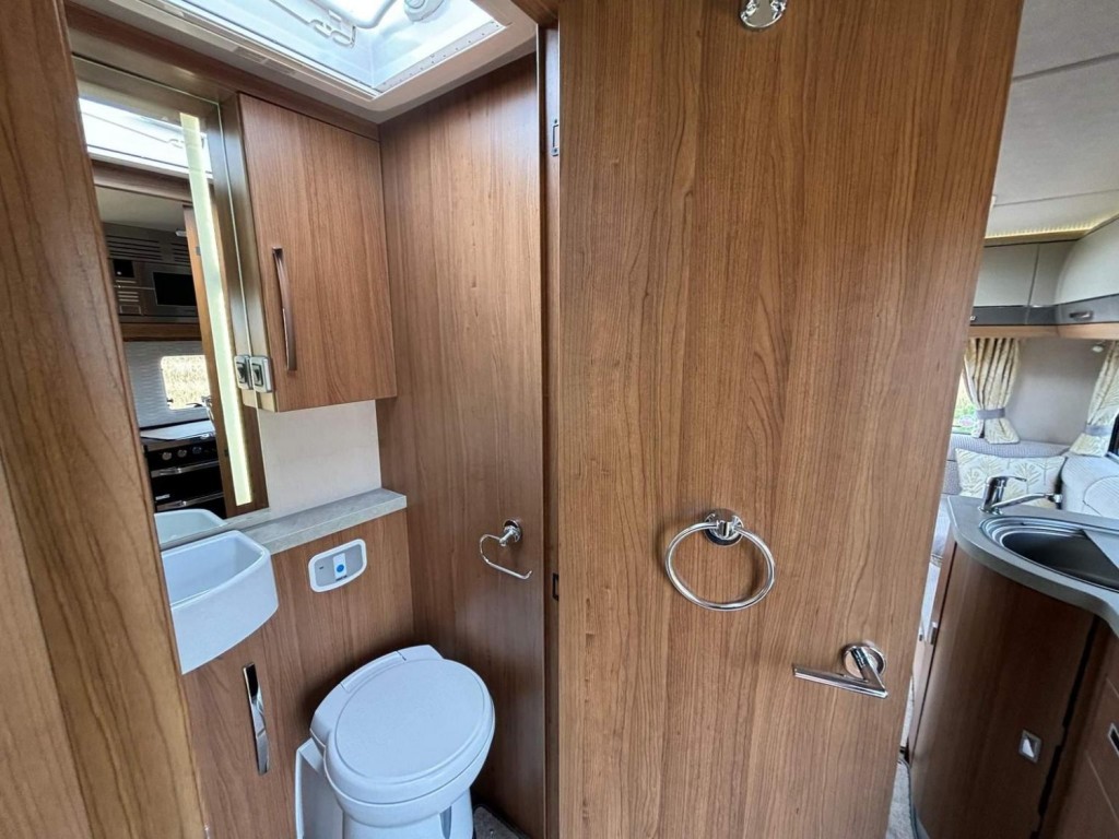 AUTO-TRAIL APACHE 634