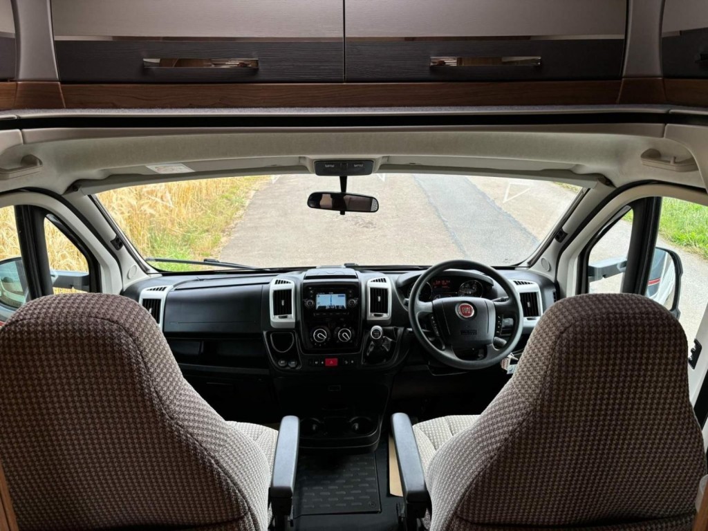 AUTO-TRAIL APACHE 634