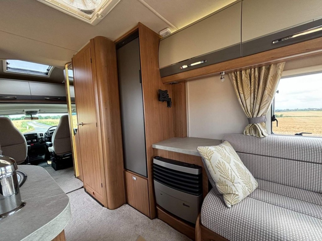 AUTO-TRAIL APACHE 634