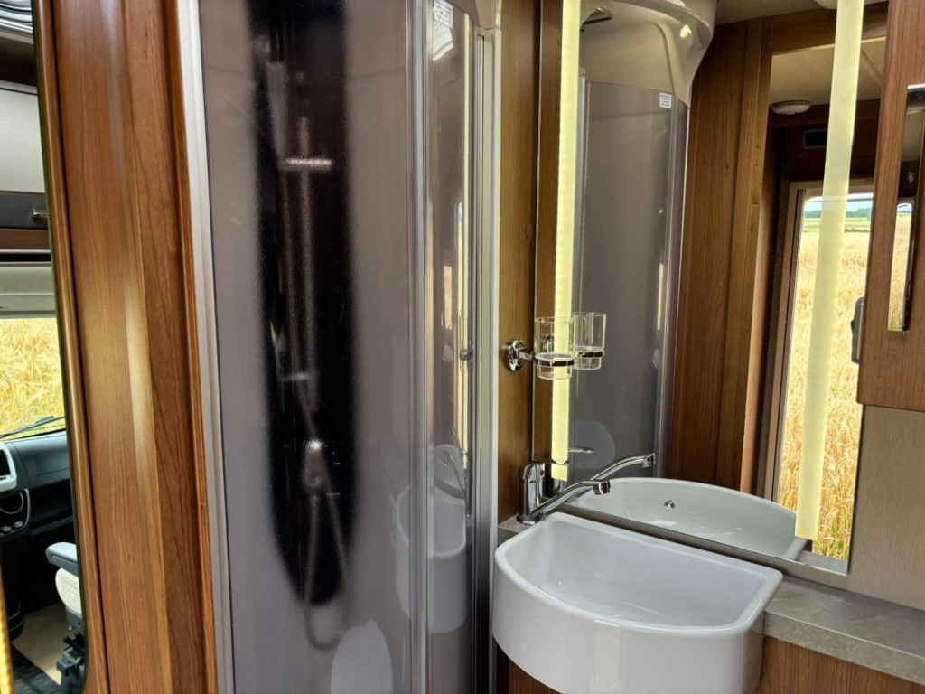AUTO-TRAIL APACHE 634