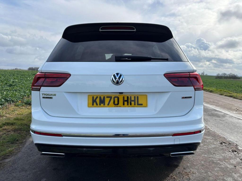 VOLKSWAGEN TIGUAN ALLSPACE