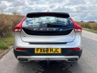 VOLVO V40 CROSS COUNTRY