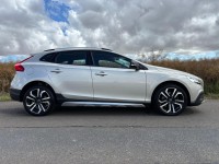 VOLVO V40 CROSS COUNTRY