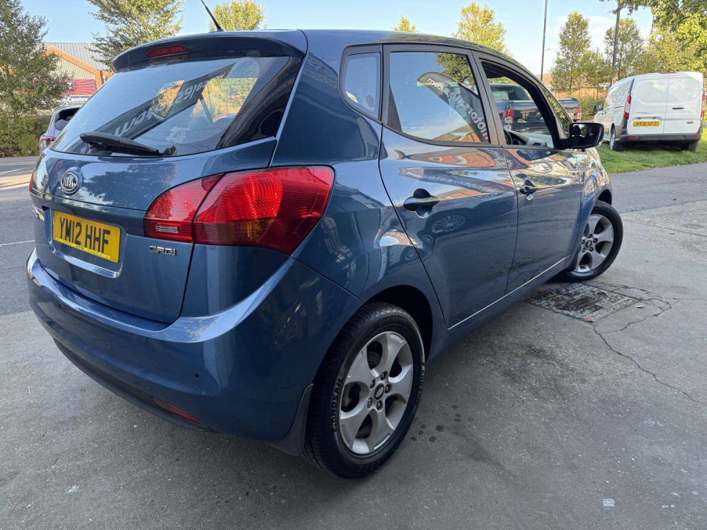 KIA VENGA