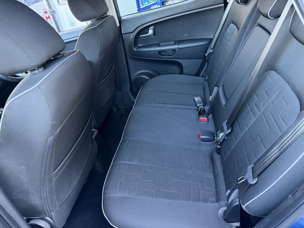 KIA VENGA