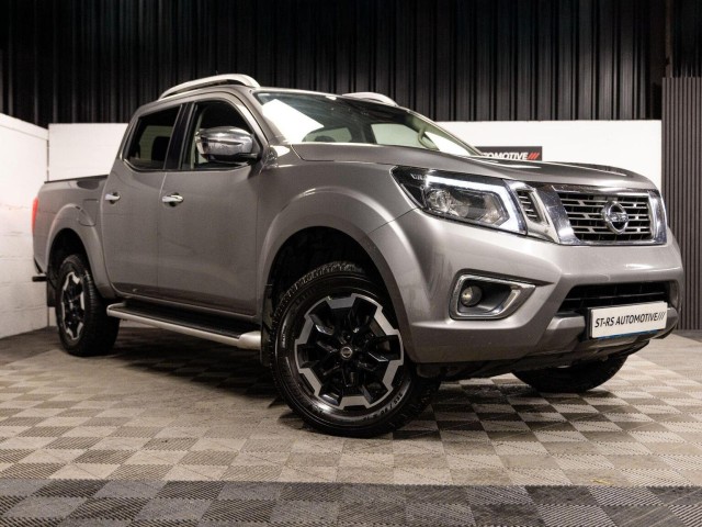 NISSAN NAVARA
