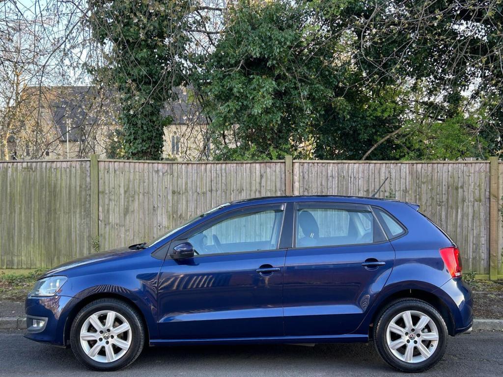 VOLKSWAGEN POLO