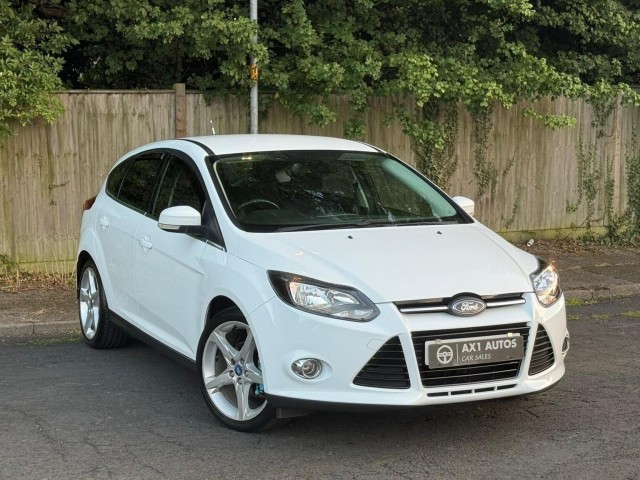FORD FOCUS 1.0T EcoBoost Titanium Euro 5 (s/s) 5dr